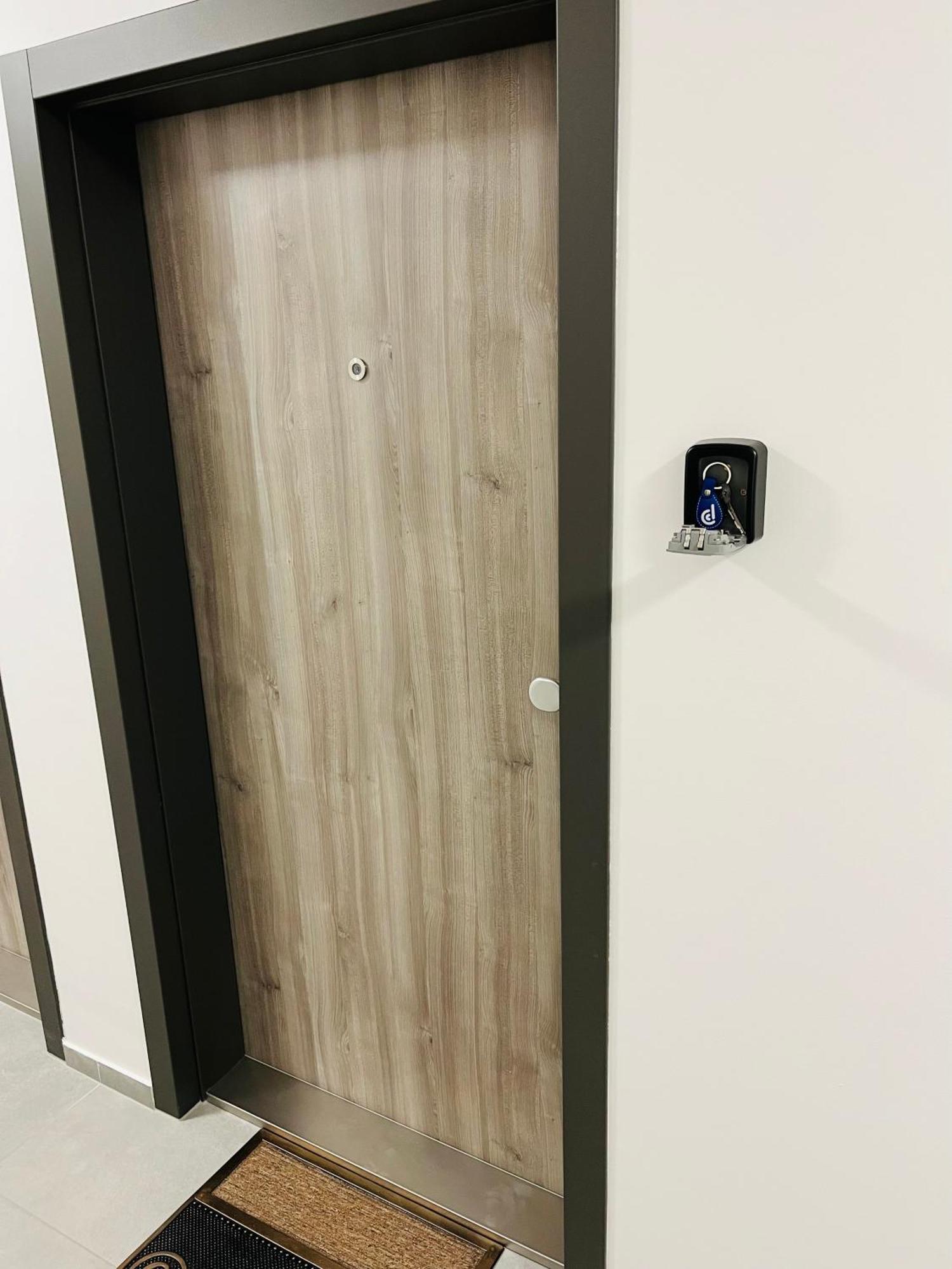 Apartament Apartman Sitka Trenčín Zewnętrze zdjęcie
