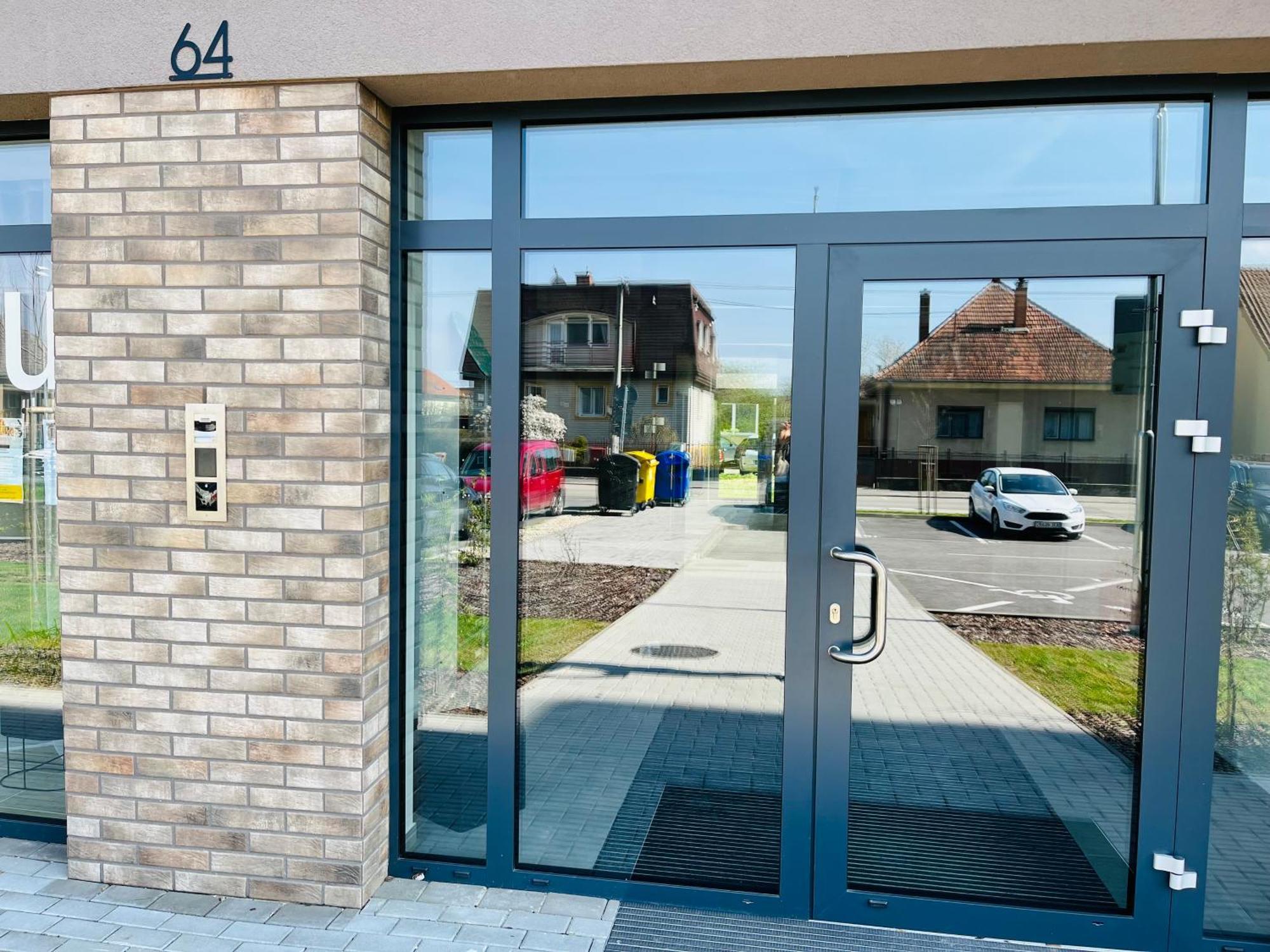 Apartament Apartman Sitka Trenčín Zewnętrze zdjęcie